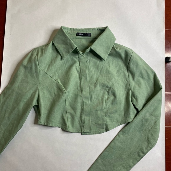 Green cropped button up - Picture 2 of 5